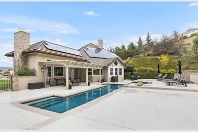 22499 Bear Creek Drive, Murrieta, CA 92562 - Photo 39