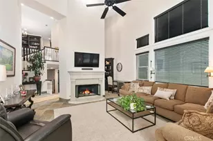 22499 Bear Creek Dr, Murrieta, CA 92562 - Photo 21