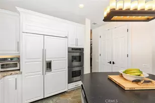 22499 Bear Creek Dr, Murrieta, CA 92562 - Photo 17