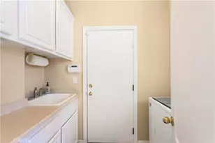 30279 Ravenswood Cir, Murrieta, CA 92563 - Photo 29