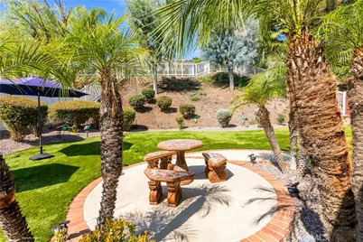 30279 Ravenswood Circle, Murrieta, CA 92563 - Photo 39