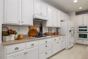 30321 Mayacamas Dr, Murrieta, CA 92563 - Photo 9