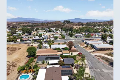 24388 Wagon Wheel, Wildomar, CA 92595 - Photo 35