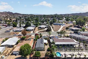 24388 Wagon Wheel, Wildomar, CA 92595 - Photo 33