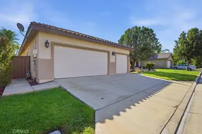 124 Playa Court, Hemet, CA 92545 - Photo 3