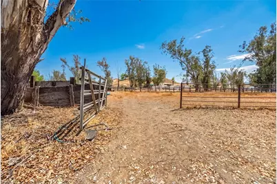 21640 Ellis Avenue, Perris, CA 92570 - Photo 11