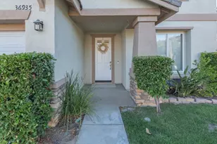 36935 Cordella Ln, Murrieta, CA 92563 - Photo 3