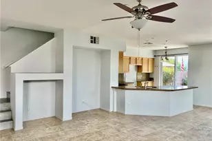 25192 Meadow Walk, Murrieta, CA 92562 - Photo 5