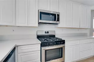 4425 Oak Tree Way, Hemet, CA 92545 - Photo 13