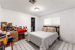725 W Thornton, Hemet, CA 92543 - Photo 13