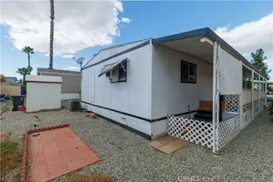 725 W Thornton, Hemet, CA 92543 - Photo 19