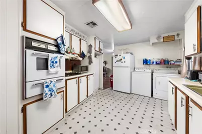 725 W Thornton #69, Hemet, CA 92543 - Photo 9
