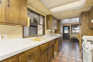 3837 Gates, Riverside, CA 92504 - Photo 9
