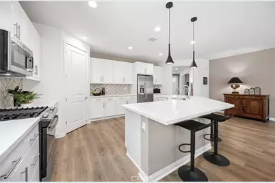 32105 Hyacinth Way, Temecula, CA 92591 - Photo 11