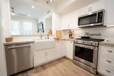 14 Bayley, Ladera Ranch, CA 92694 - Photo 5