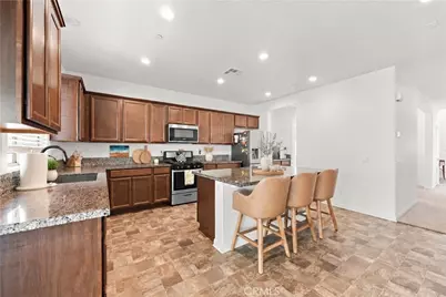 34306 Kensington, Murrieta, CA 92563 - Photo 11