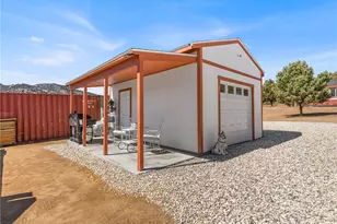 45675 Falling Springs, Baldwin Lake, CA 92314 - Photo 25