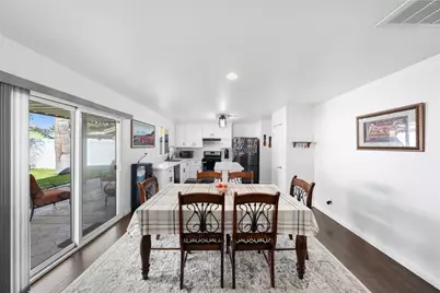702 Gloriosa Avenue, Perris, CA 92571 - Photo 9
