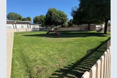 1621 W Montrose, Hemet, CA 92543 - Photo 11