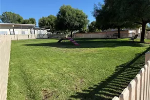 1621 W Montrose, Hemet, CA 92543 - Photo 11