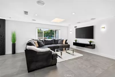 13532 Loretta, Tustin, CA 92780 - Photo 9