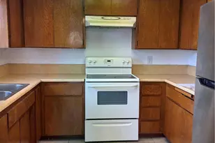 308 Hillside Ct, Vista, CA 92084 - Photo 7