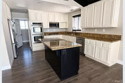 30295 Longhorn Drive, Canyon Lake, CA 92587 - Photo 5
