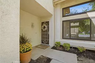 24024 Alvita, Murrieta, CA 92562 - Photo 3