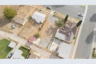 127 N 3rd, Banning, CA 92220 - Photo 5