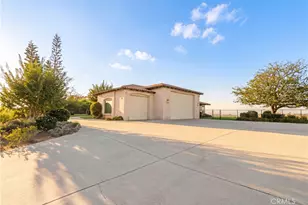29317 Integrity Ct, Vista, CA 92084 - Photo 3