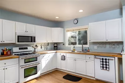34740 Via Carnaghi, Wildomar, CA 92595 - Photo 11