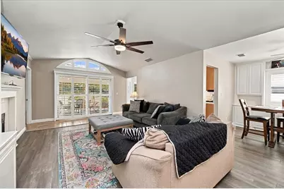 40472 Via Amapola, Murrieta, CA 92562 - Photo 11