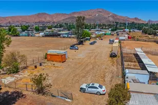 7081 Valley Way, Jurupa Valley, CA 92509 - Photo 5