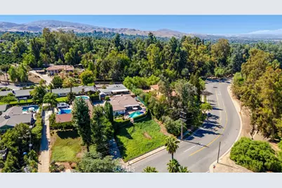 1306 Garden, Redlands, CA 92373 - Photo 45