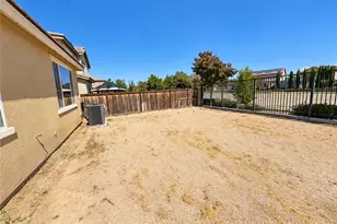 15255 Riverview, Victorville, CA 92394 - Photo 13