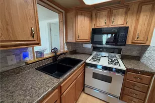 1312 Discovery Dr, San Jacinto, CA 92583 - Photo 7