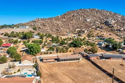 30347 Arrowview Drive, Homeland, CA 92548 - Photo 45