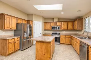 30347 Arrowview Dr, Homeland, CA 92548 - Photo 17
