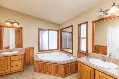 30347 Arrowview Drive, Homeland, CA 92548 - Photo 23