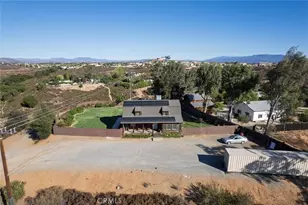 37740 Mary Pl, Murrieta, CA 92563 - Photo 29