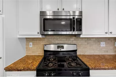 24471 Saradella Court, Murrieta, CA 92562 - Photo 9