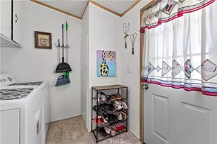 913 S Grand Ave, San Jacinto, CA 92582 - Photo 21
