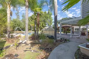 30542 Bridgeview Cir, Temecula, CA 92592 - Photo 35
