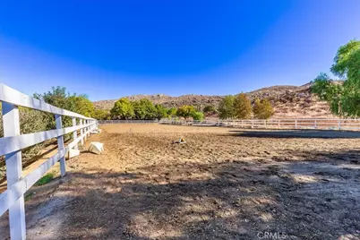 40542 Quiet Hills, Hemet, CA 92544 - Photo 31