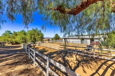 40542 Quiet Hills, Hemet, CA 92544 - Photo 33