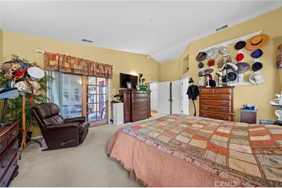 349 Puerta De Lomas, Fallbrook, CA 92028 - Photo 17