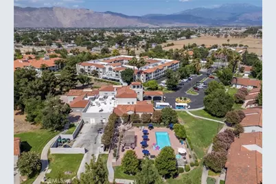 1060 Clubhouse, Hemet, CA 92545 - Photo 9