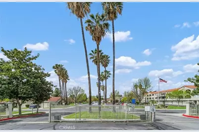 1060 Clubhouse, Hemet, CA 92545 - Photo 33