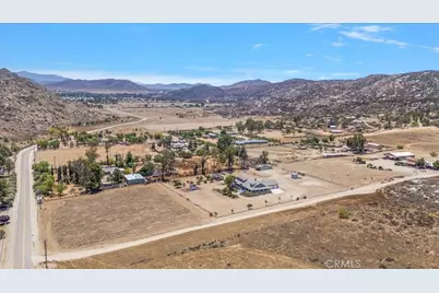 23711 California Avenue, Hemet, CA 92545 - Photo 57