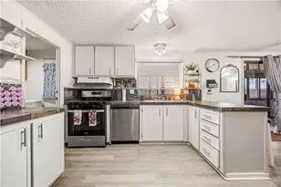 73741 Broadmoor Dr, Thousand Palms, CA 92276 - Photo 13
